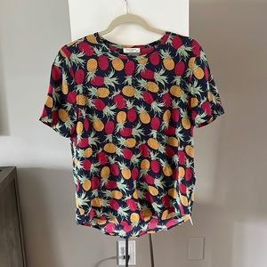 Equipment silk t-shirt. Pineapple print